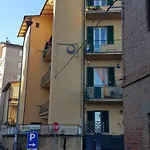 Vicino Di Centro E Universita Stanza Con Balcone Couette-café Pérouse