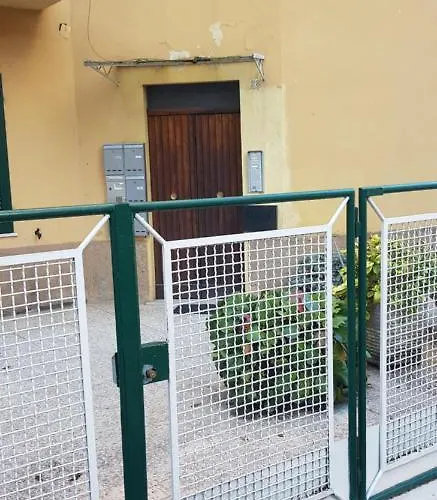Vicino Di Centro E Universita Stanza Con Balcone Bed & Breakfast