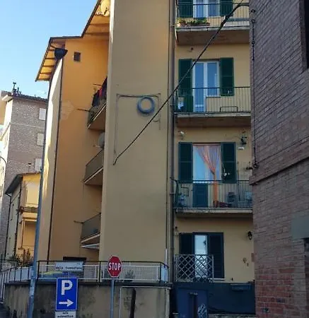 Vicino Di Centro E Universita Stanza Con Balcone B&B 페루자