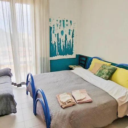 Vicino Di Centro E Universita Stanza Con Balcone *