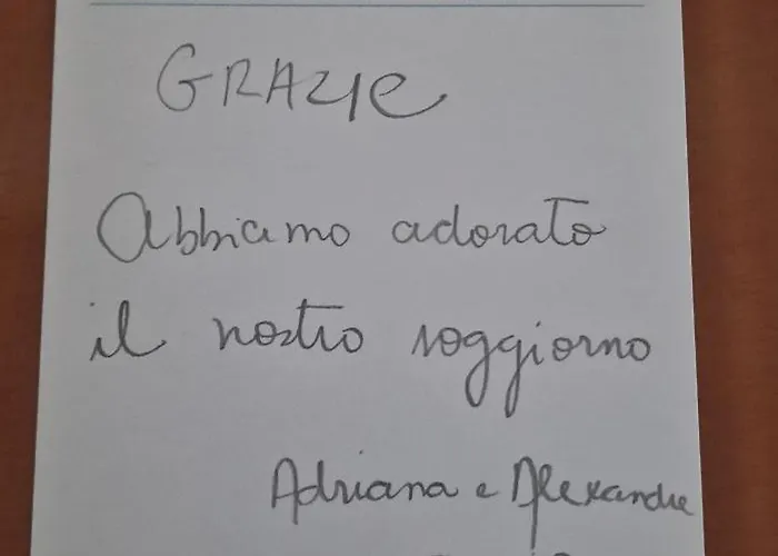 Vicino Di Centro E Universita Stanza Con Balcone بيرودجا