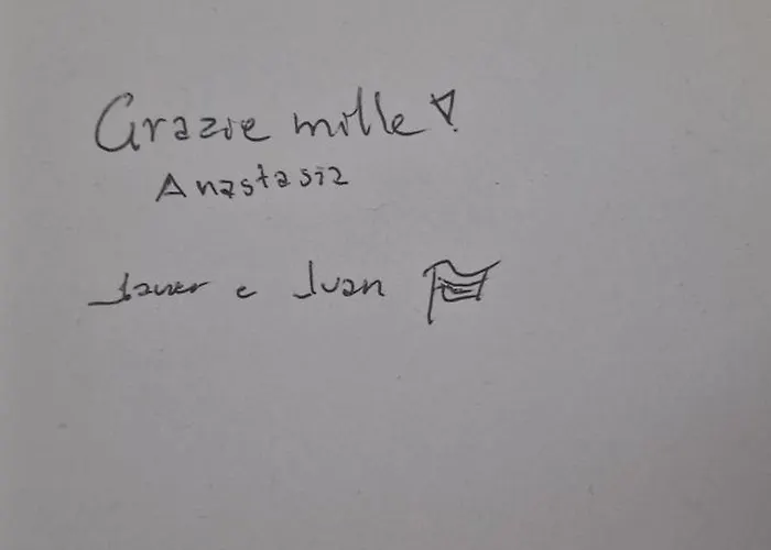 Vicino Di Centro E Universita Stanza Con Balcone فندق مبيت وإفطار *