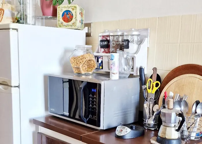 Vicino Di Centro E Universita Stanza Con Balcone