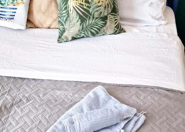 Vicino Di Centro E Universita Stanza Con Balcone